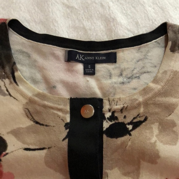 Anne Klein Floral snap closure cardigan sweater - Picture 2 of 5